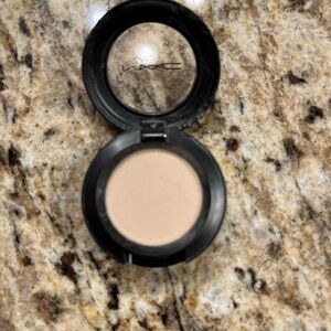 MAC Cosmetics Eyeshadow Brule